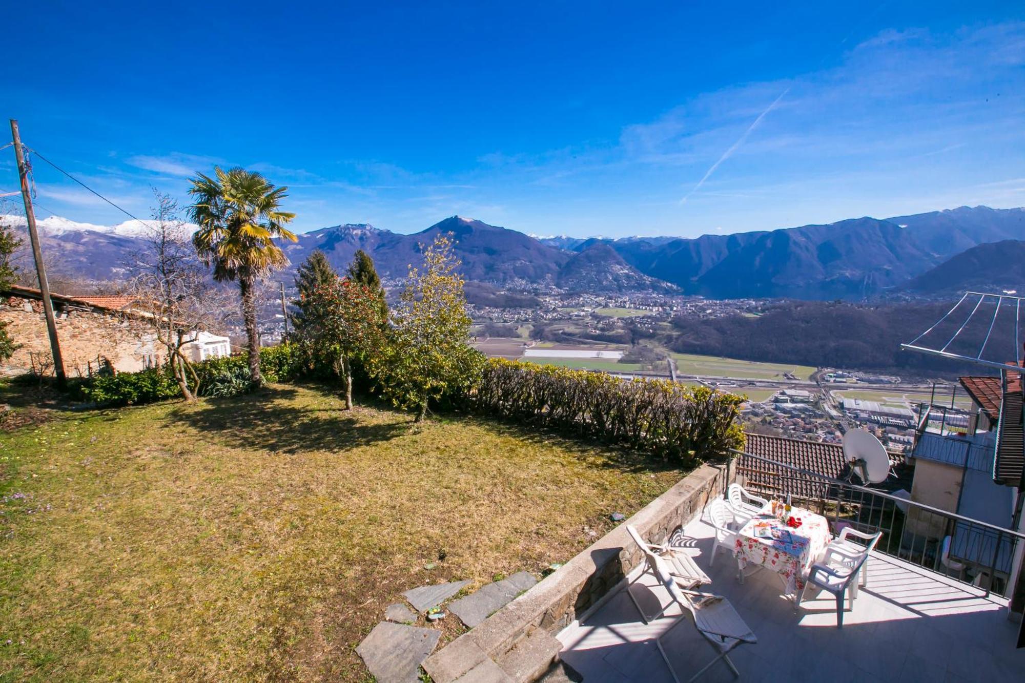 Chalet Cademario - Happy Rentals 外观 照片